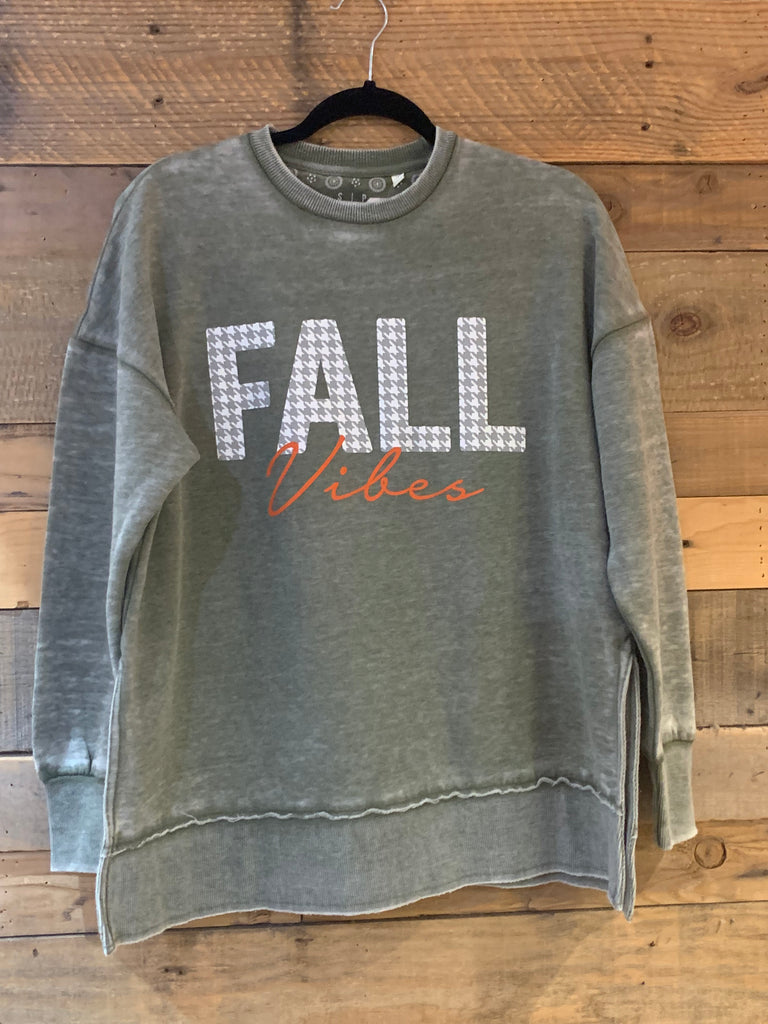 Fall Long Sleeve Oversized Sweatshirt in Olive-Royce-The Bugs Ear