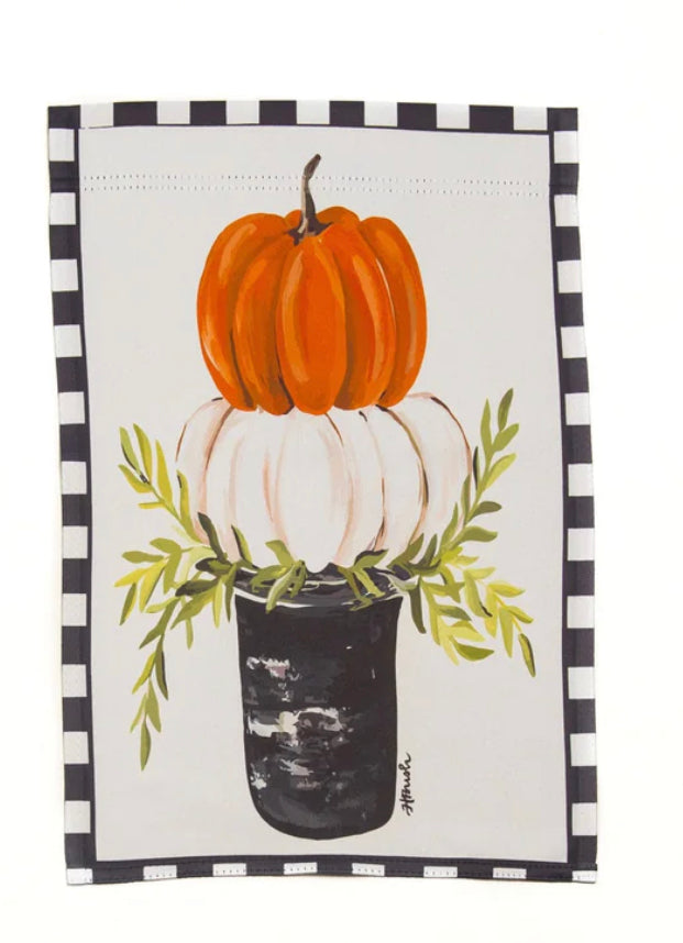 Pumpkin Stack Black Pot Garden Flag-LuckyBird-The Bugs Ear