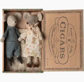 Grandpa and Grandma Mice in Cigarbox Maileg-Maileg-The Bugs Ear