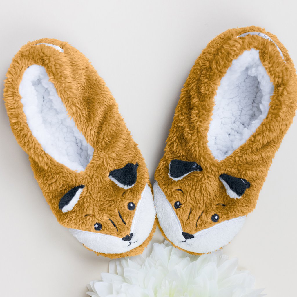 Faceplant Footsies Foxy-Faceplant-The Bugs Ear