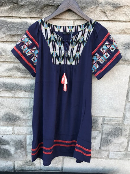 Kaya Short Sleeve Dress With Aztec Design – The Bugs Ear