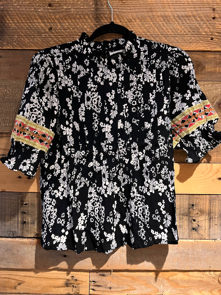 Maddie Flower Print Embroidered Top-THML-The Bugs Ear