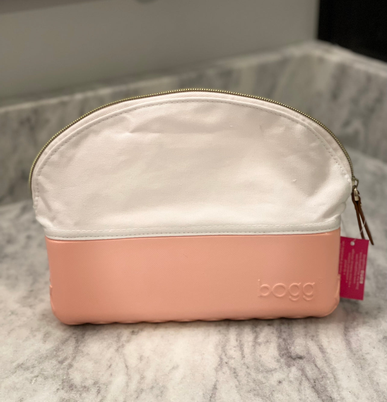 Dry Falls Outfitters on X: NEW•NEW•NEW! Shop our must-have *Beauty and the  Bogg* (cosmetic bag) NOW available at Dry Falls Griffin or online at  BTurners.com@($29.95). Coming soon to all DFO locations. #BeautyAndTheBogg #