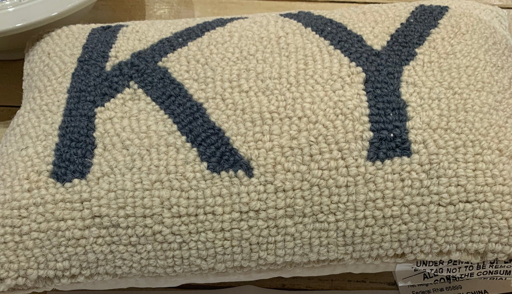 KY Kentucky Hook Pillow-Peking Handicraft-The Bugs Ear