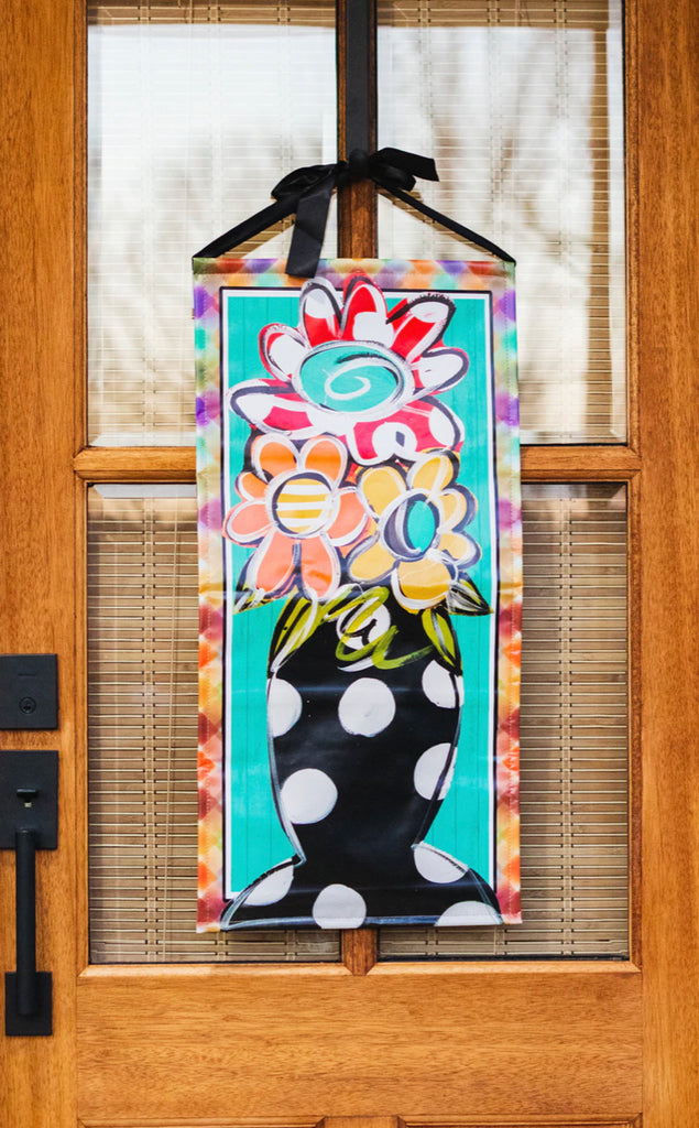 Black Vase Spring Flowers Door Banner-LuckyBird-The Bugs Ear